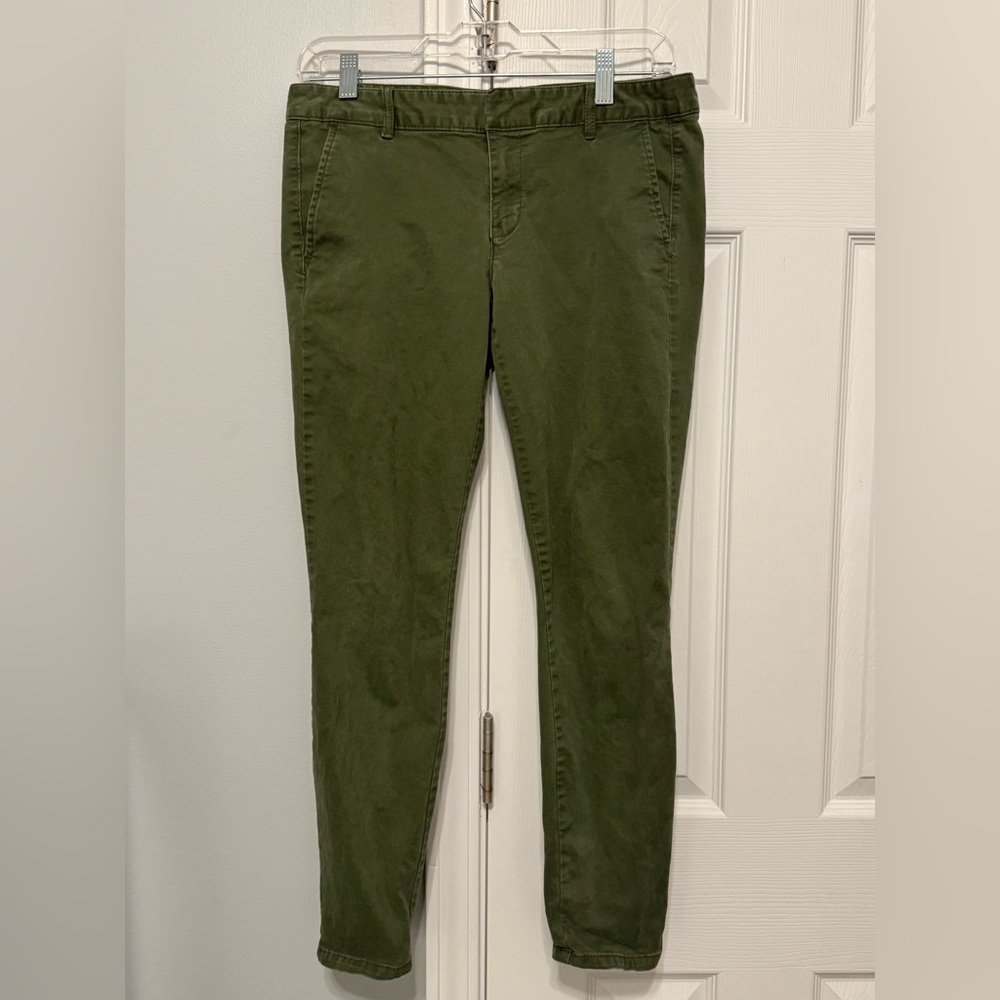 Fitted, skinny olive green khakis by Gap